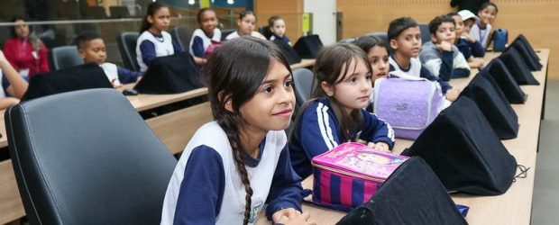 Câmara Educa recebeu mais de 250 estudantes no primeiro semestre