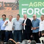 Rossini participa de entrega de maquinários agrícolas do governo do Estado de SP