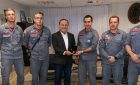 Rossini presta homenagem a canoístas e ao Corpo de Bombeiros